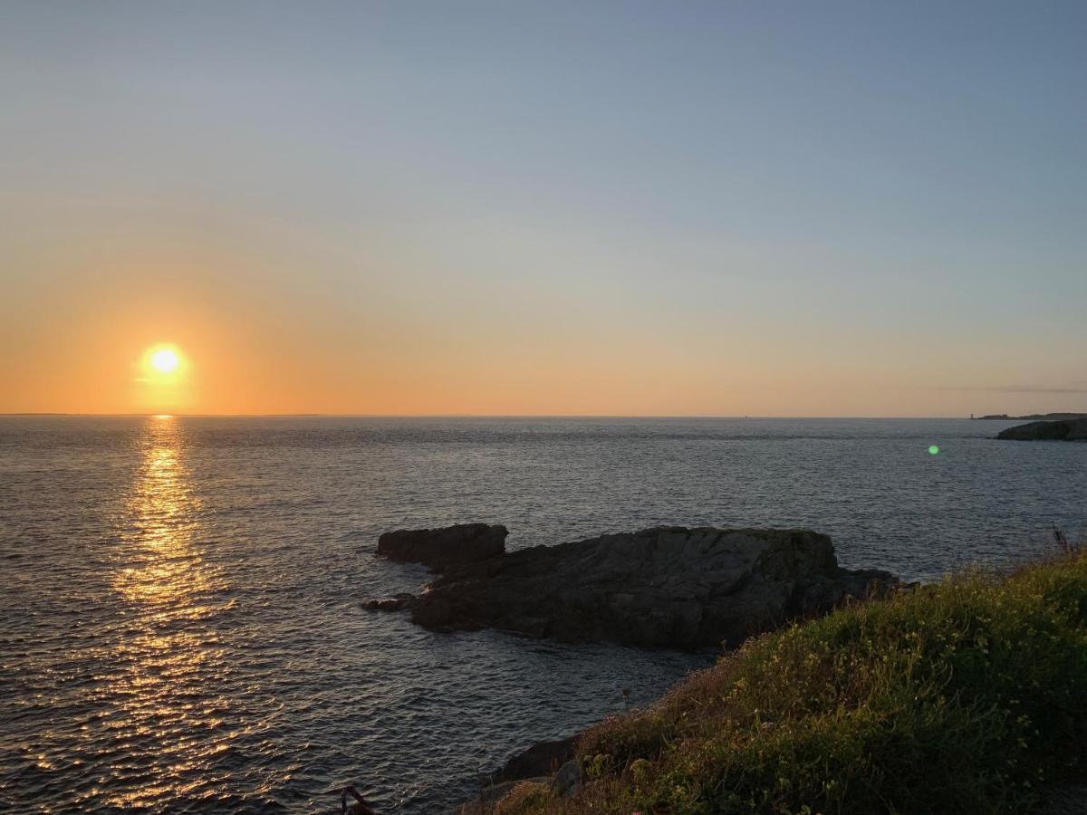 Pied A Terre Pour Des Vacances Au Bord De La Mer ル・コンケ エクステリア 写真